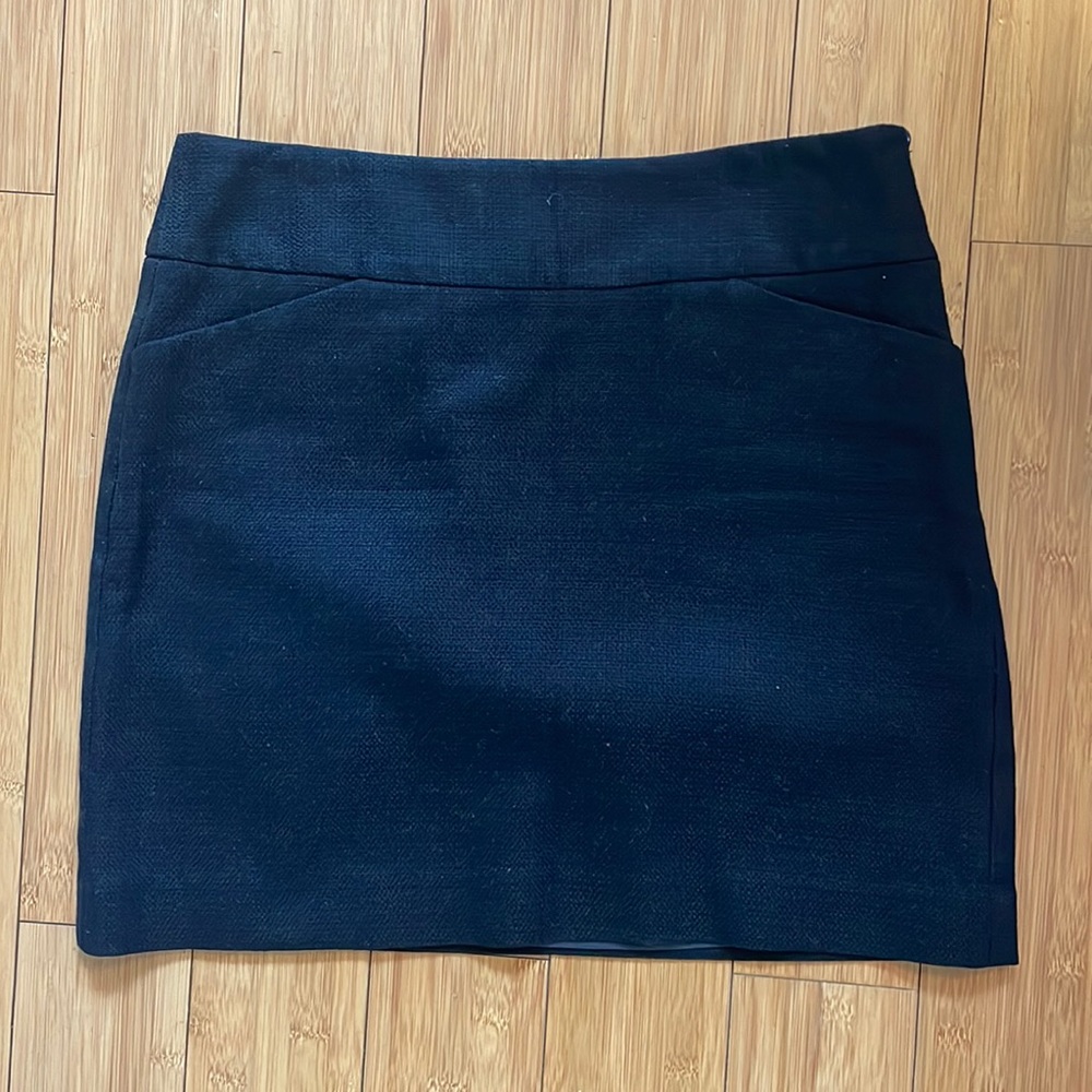 🎉BOGO🙂 Black Textured loft work skirt
